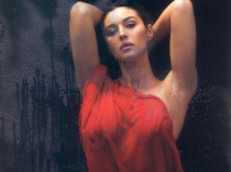 تصویر عکس : مونیکا بلوچی   Monica-Bellucci-  سایت  پاکزادیان دات کام    www.pakzadian.com  