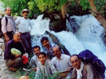 تصویر عکس : ایران چهارمحال بختیاری شهرکرد لردگان  آتشگاه  تیم کوهنوردی دکتر نصر - دکتر عطاری ( از راست  نصر نصر نصر مولوی توکلی نصر پاکزادیان نصر )  Iran Charmehal Bakhteyari Shahrekord Lordeghan Ateshghah  سایت  پاکزادیان دات کام  www.pakzadian.com 